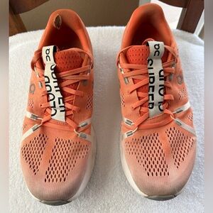 On Cloudsurfer Shoes Men’s Orange Running Cushion Cloudtec Sneaker Size 9.5
